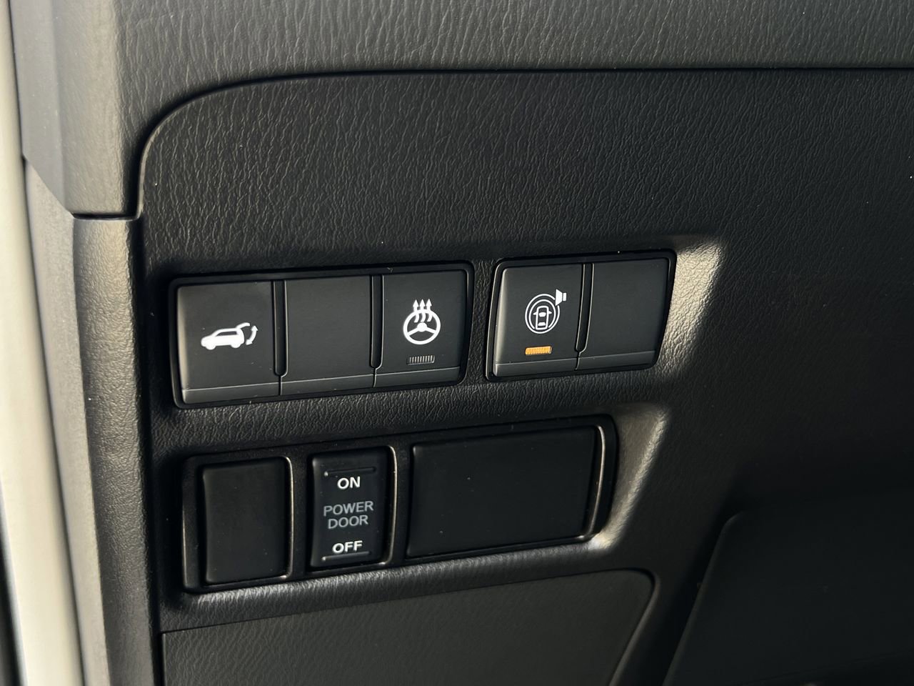 Certified 2024 Nissan Armada SL image 14