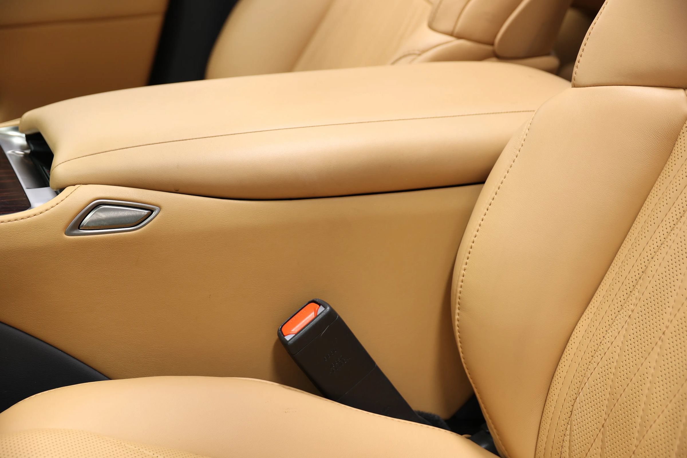 Used 2024 Lexus LS 500 w/ Interior Upgrade Package RWD image 18