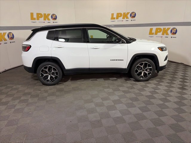 New 2026 Jeep Compass Limited image 2