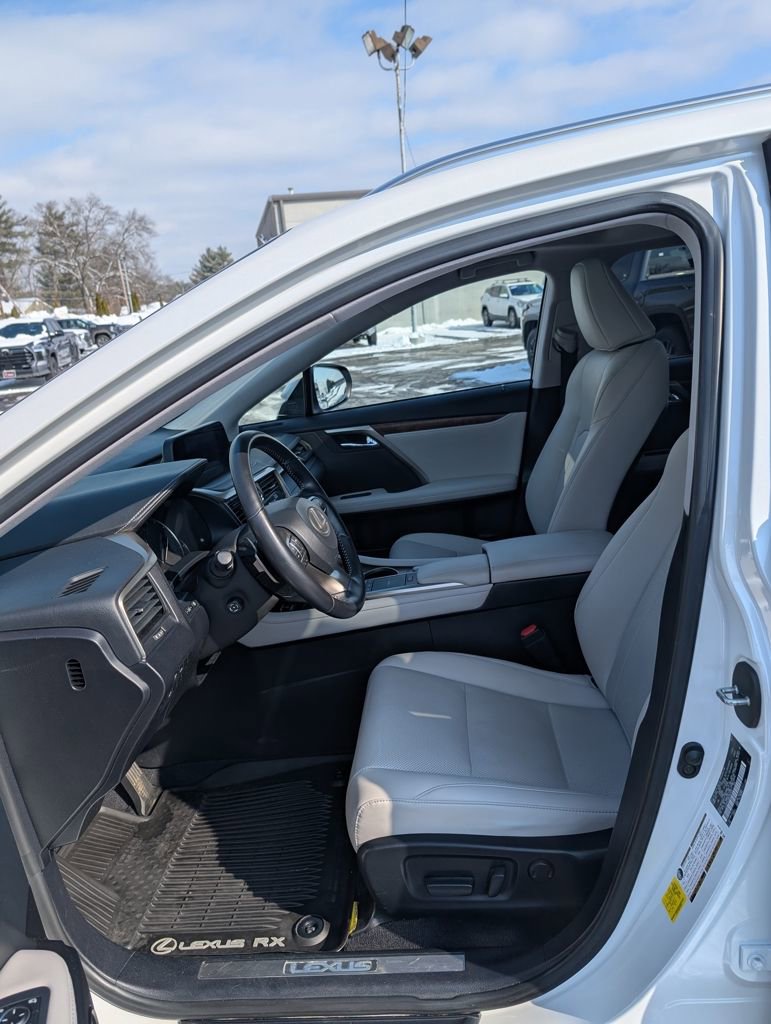 Used 2022 Lexus RX 350L Premium w/ Premium Package image 13