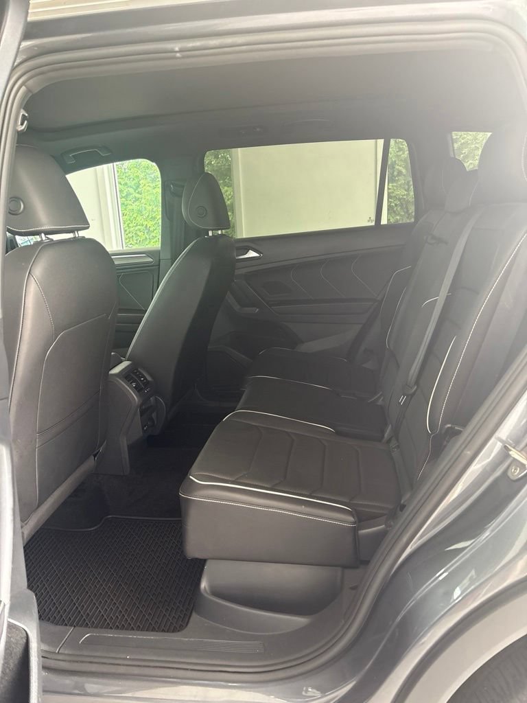 Used 2023 Volkswagen Tiguan SEL R-Line AWD/4WD image 15