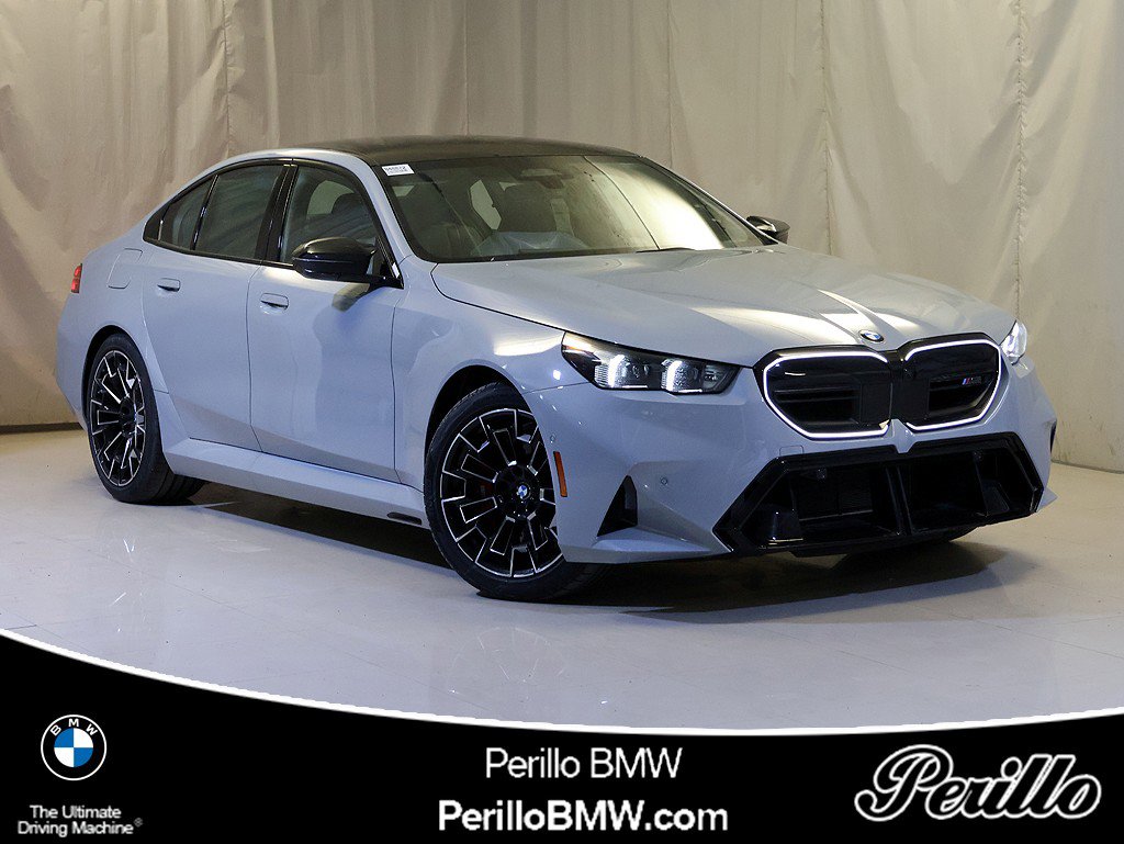 New 2026 BMW M5 w/ Executive Package