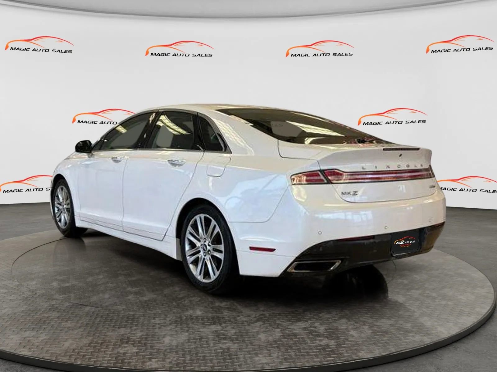 Used 2015 Lincoln MKZ AWD w/ Equipment Group 101A Select image 4