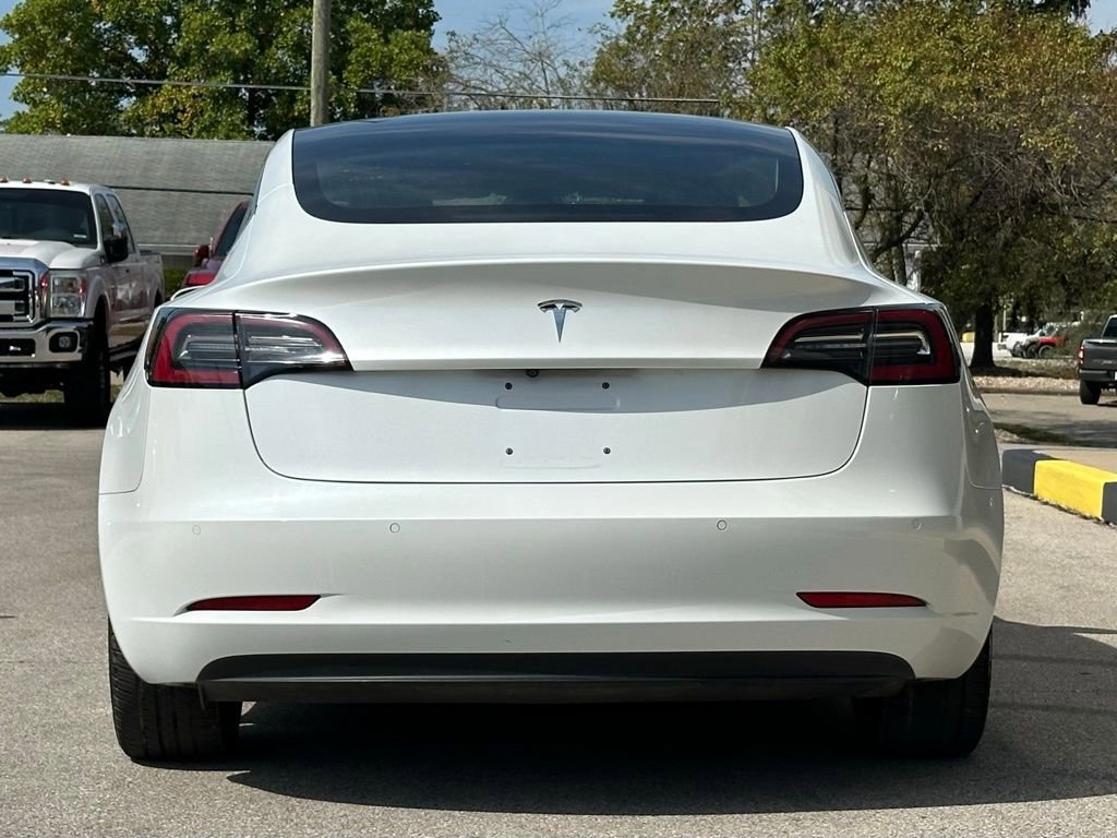 Used 2018 Tesla Model 3 Mid Range image 9