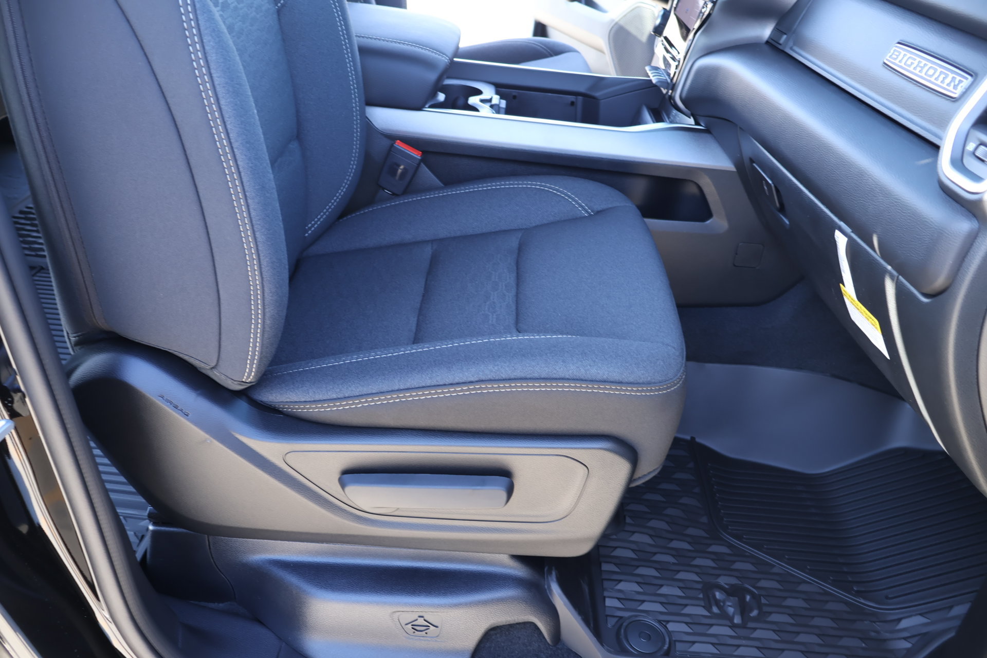 New 2026 RAM 1500 Big Horn AWD/4WD image 14