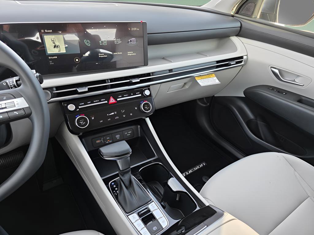 New 2026 Hyundai Tucson SEL image 17