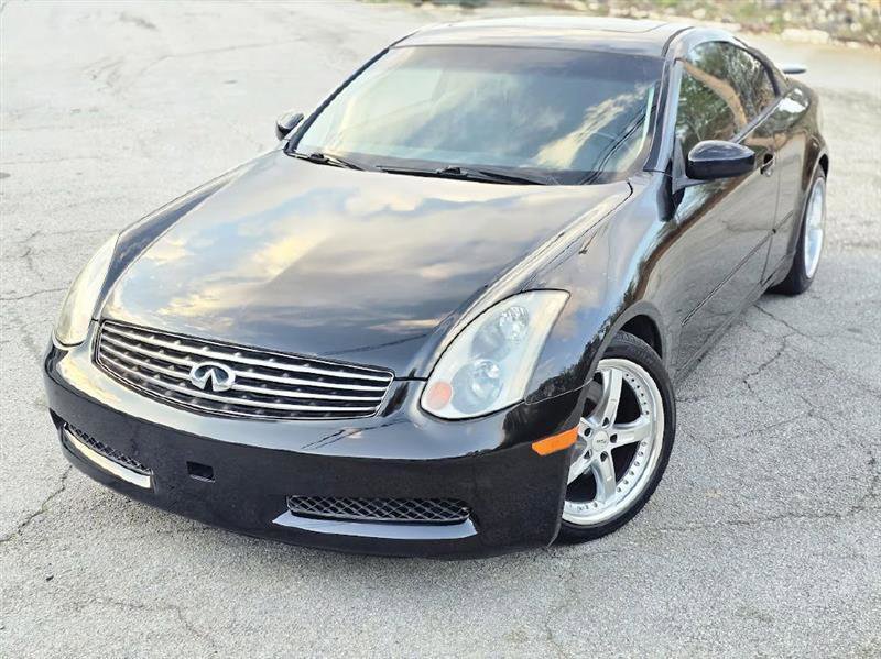 Used 2004 INFINITI G35 Coupe w/ Premium Pkg image 2
