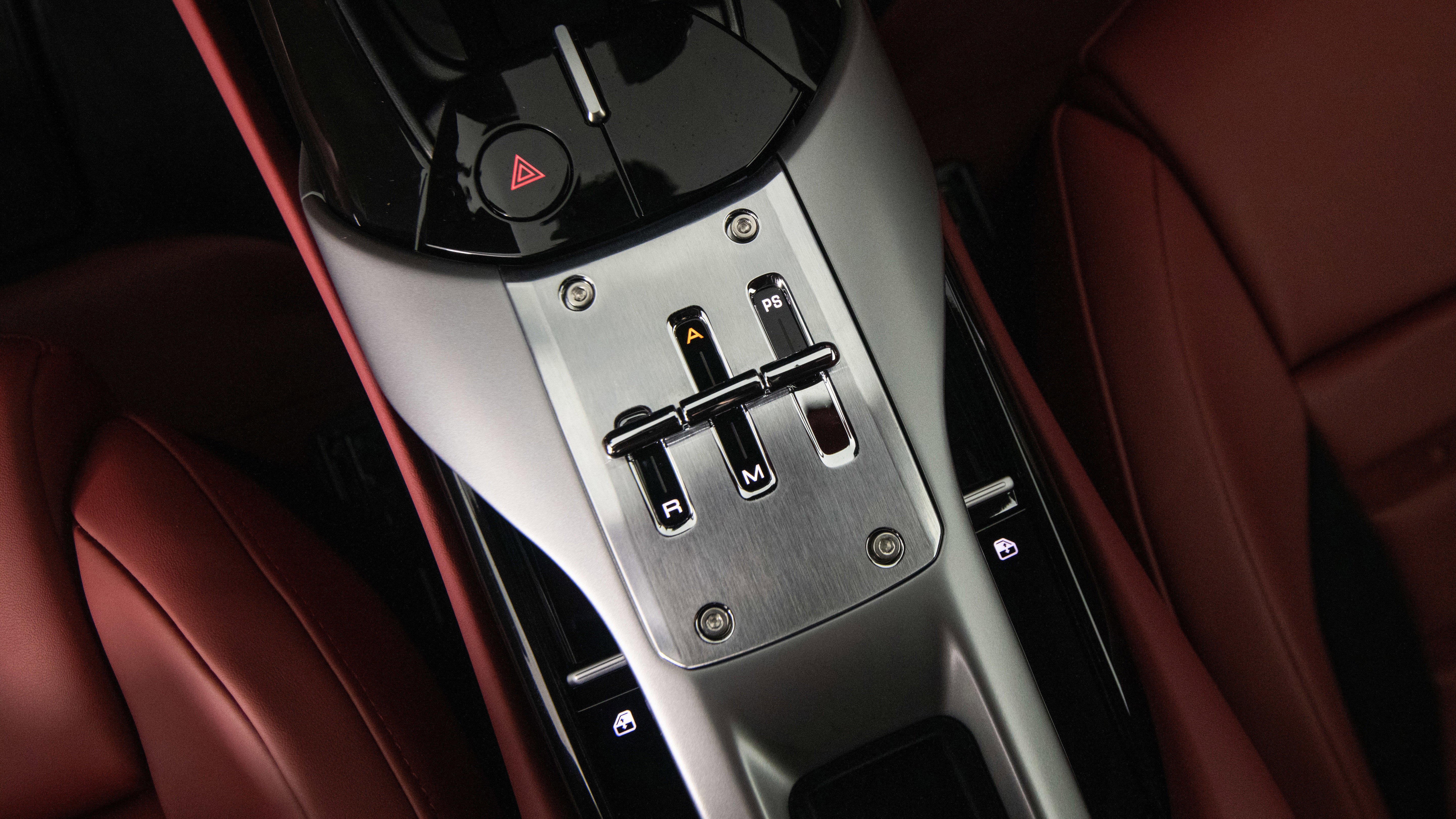 Certified 2025 Ferrari 12Cilindri RWD image 27