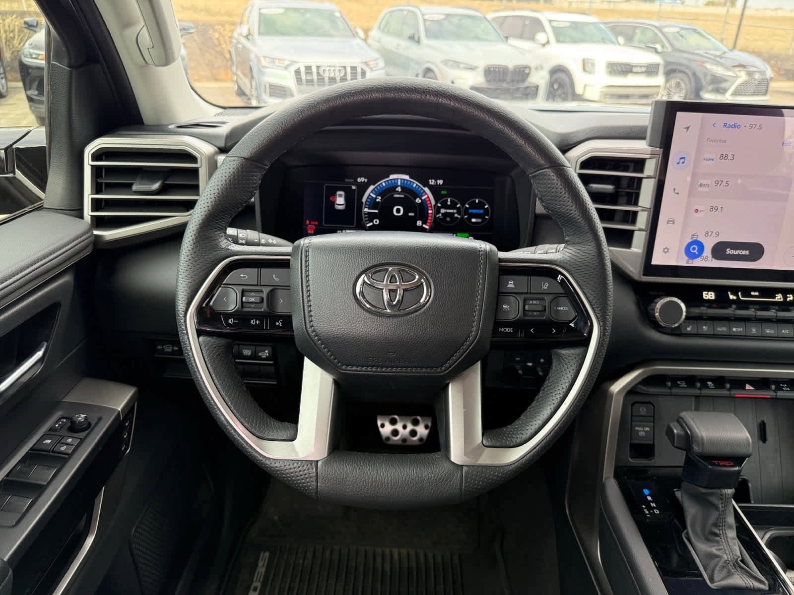 Used 2023 Toyota Sequoia Limited image 14