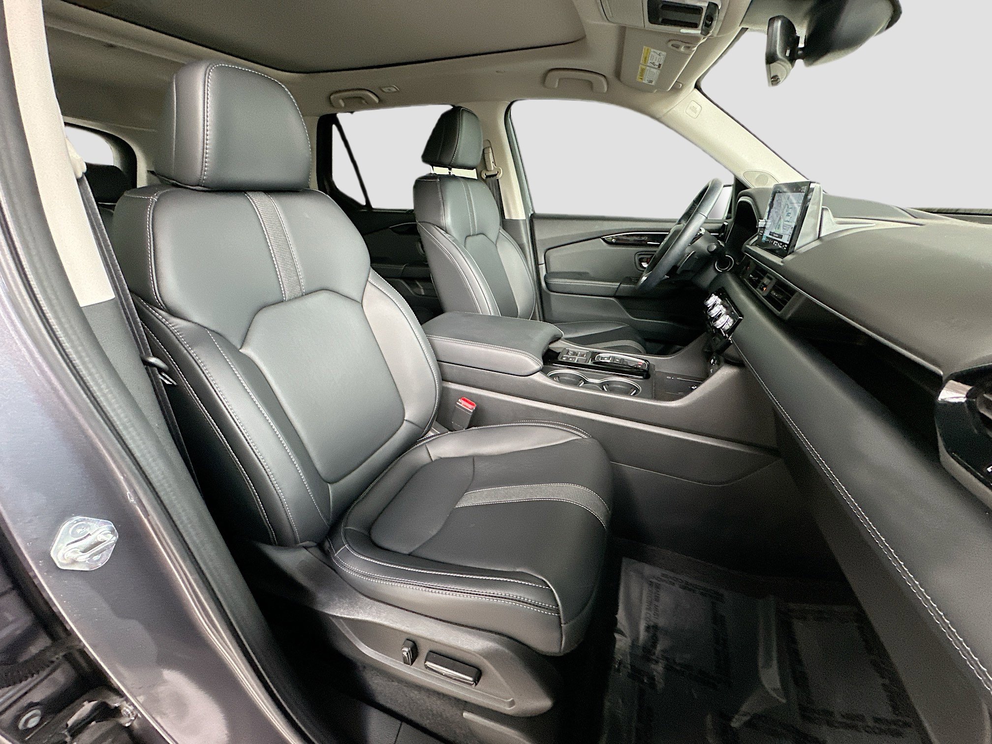 Used 2023 Honda Pilot Touring image 31