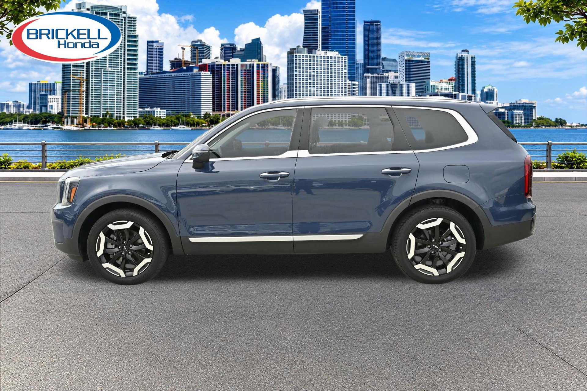 Used 2023 Kia Telluride S w/ S Sunroof Package FWD image 7