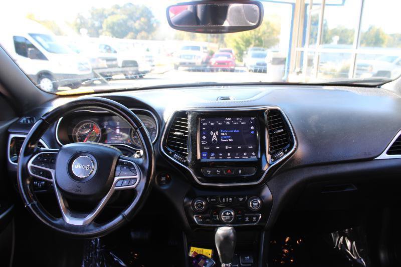 Used 2021 Jeep Cherokee High Altitude FWD image 9