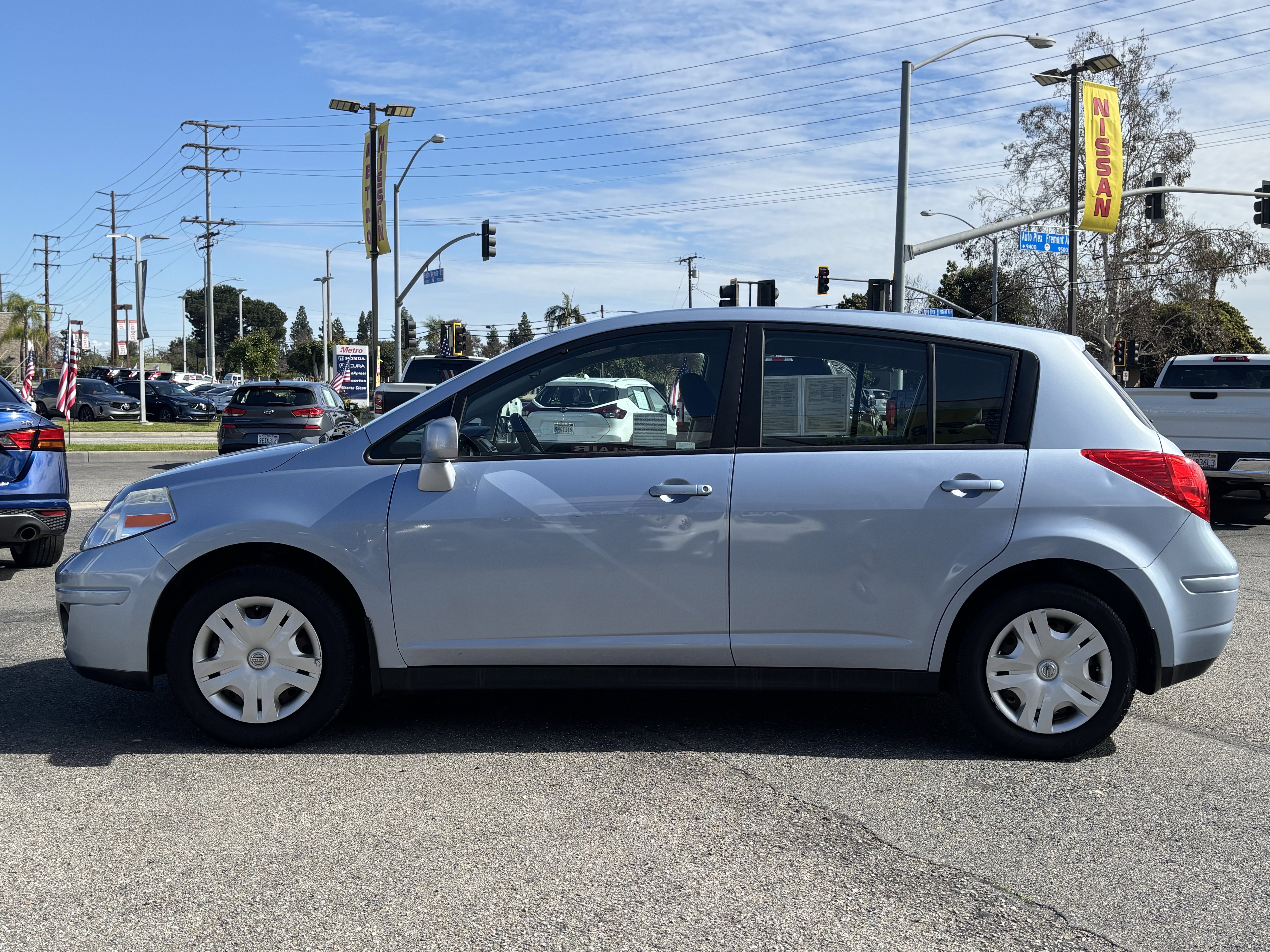 Used 2010 Nissan Versa 1.8 S w/ PWR Plus Pkg image 6