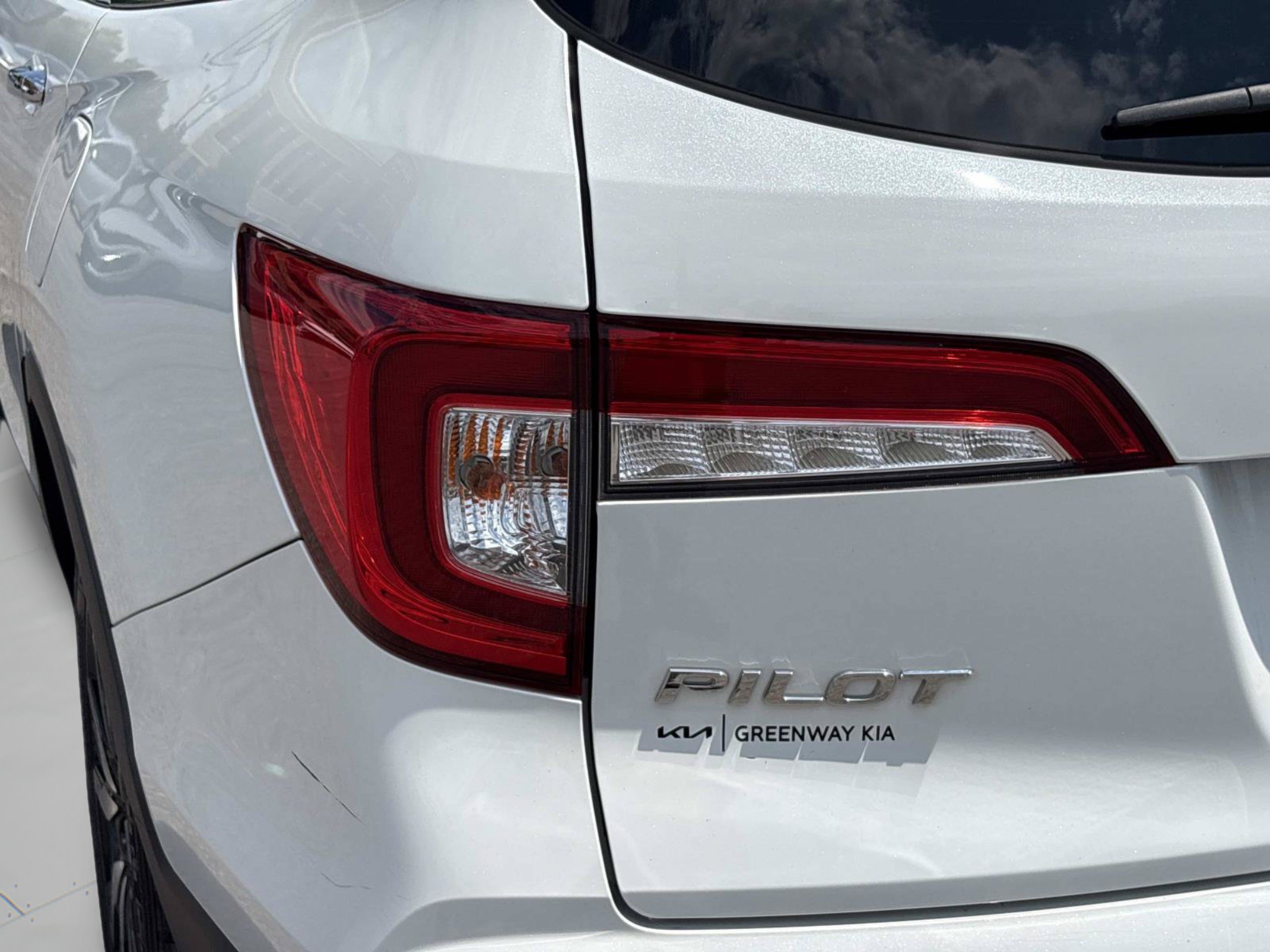 Used 2020 Honda Pilot Touring image 37