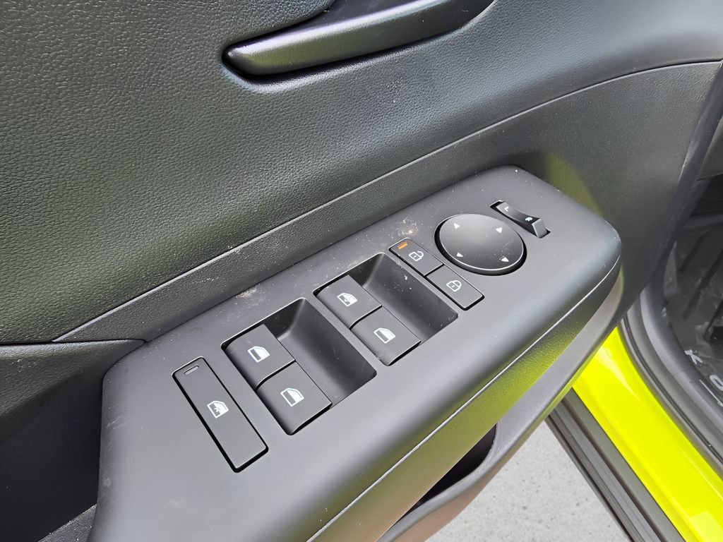 New 2026 Hyundai Kona SE image 24