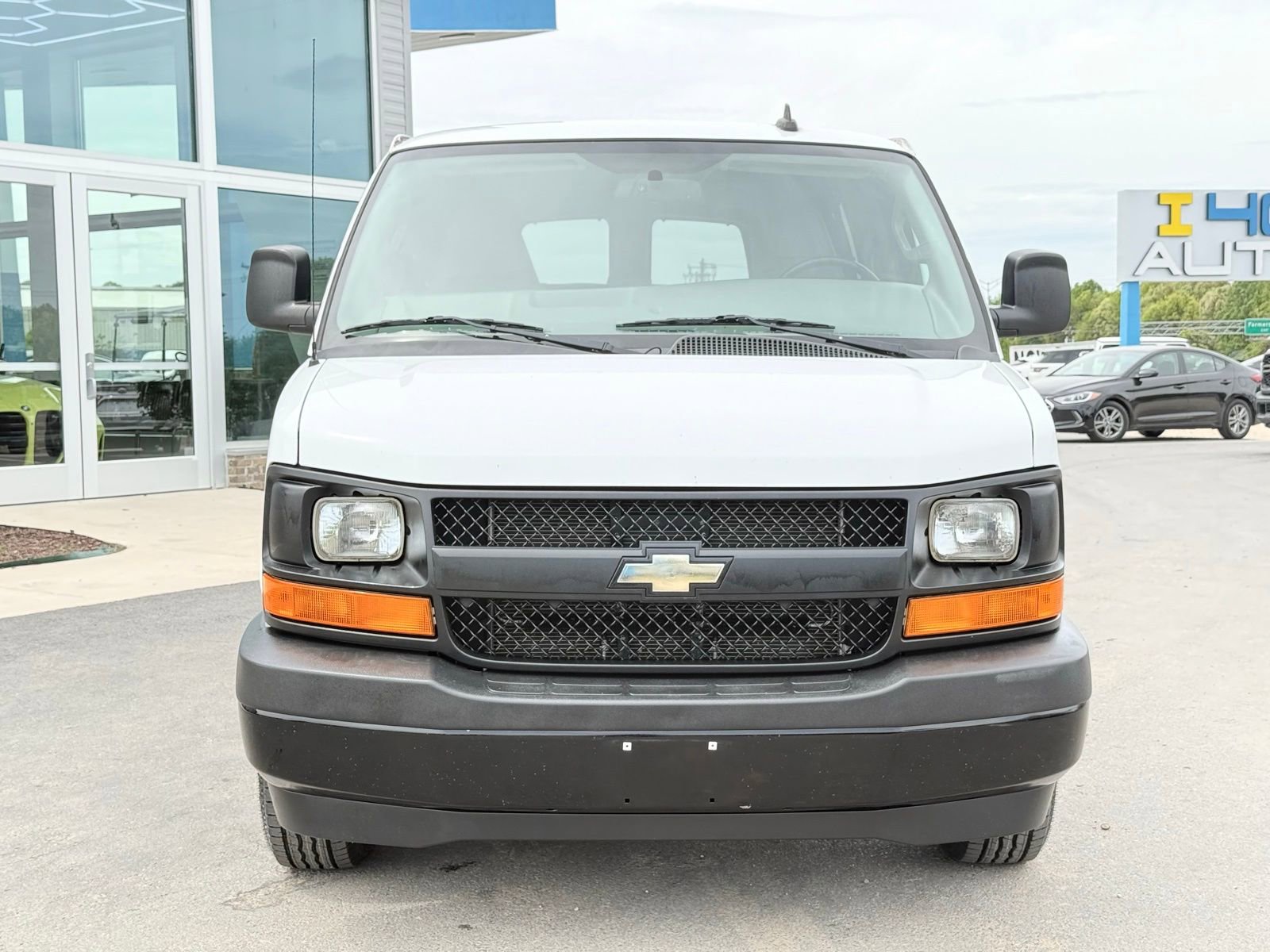 Used 2017 Chevrolet Express 3500 LS image 6