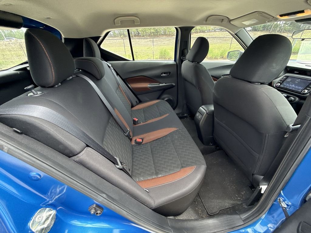 Used 2022 Nissan Kicks SR image 17