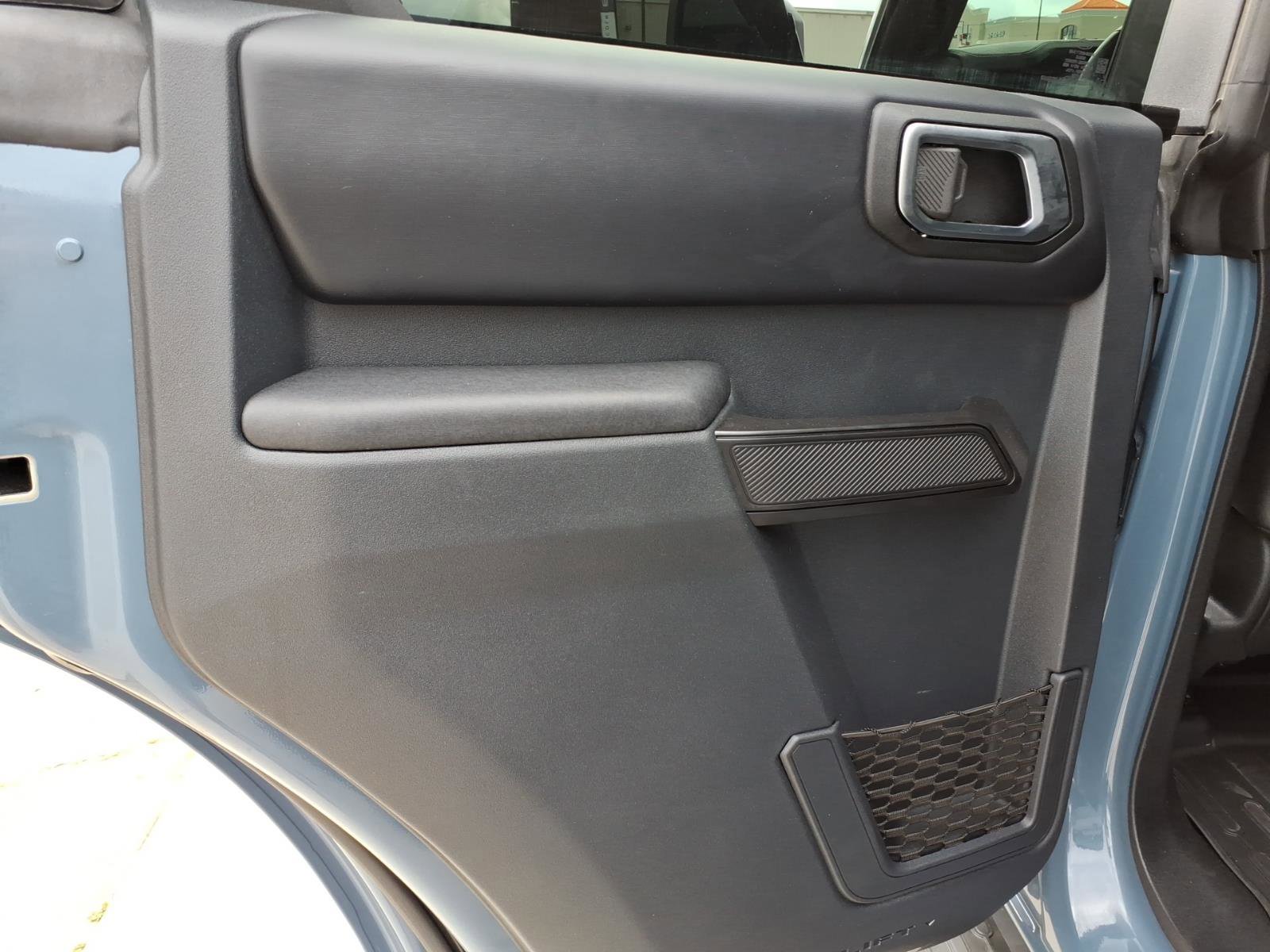 Used 2025 Ford Bronco Badlands image 16