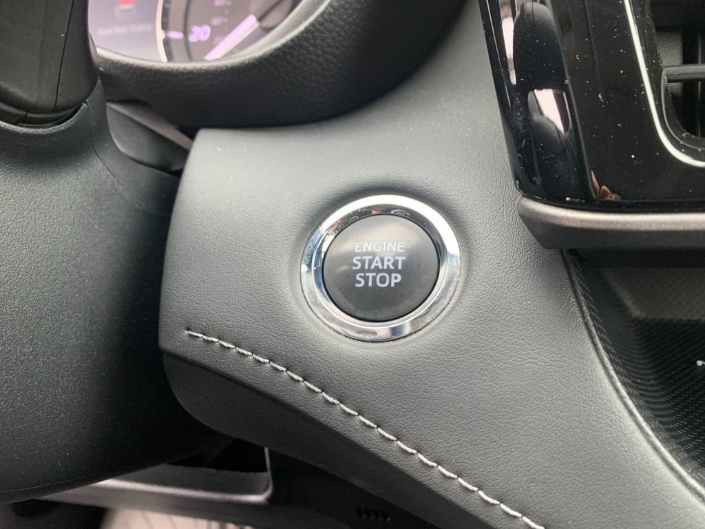 Used 2023 Toyota Highlander LE image 25