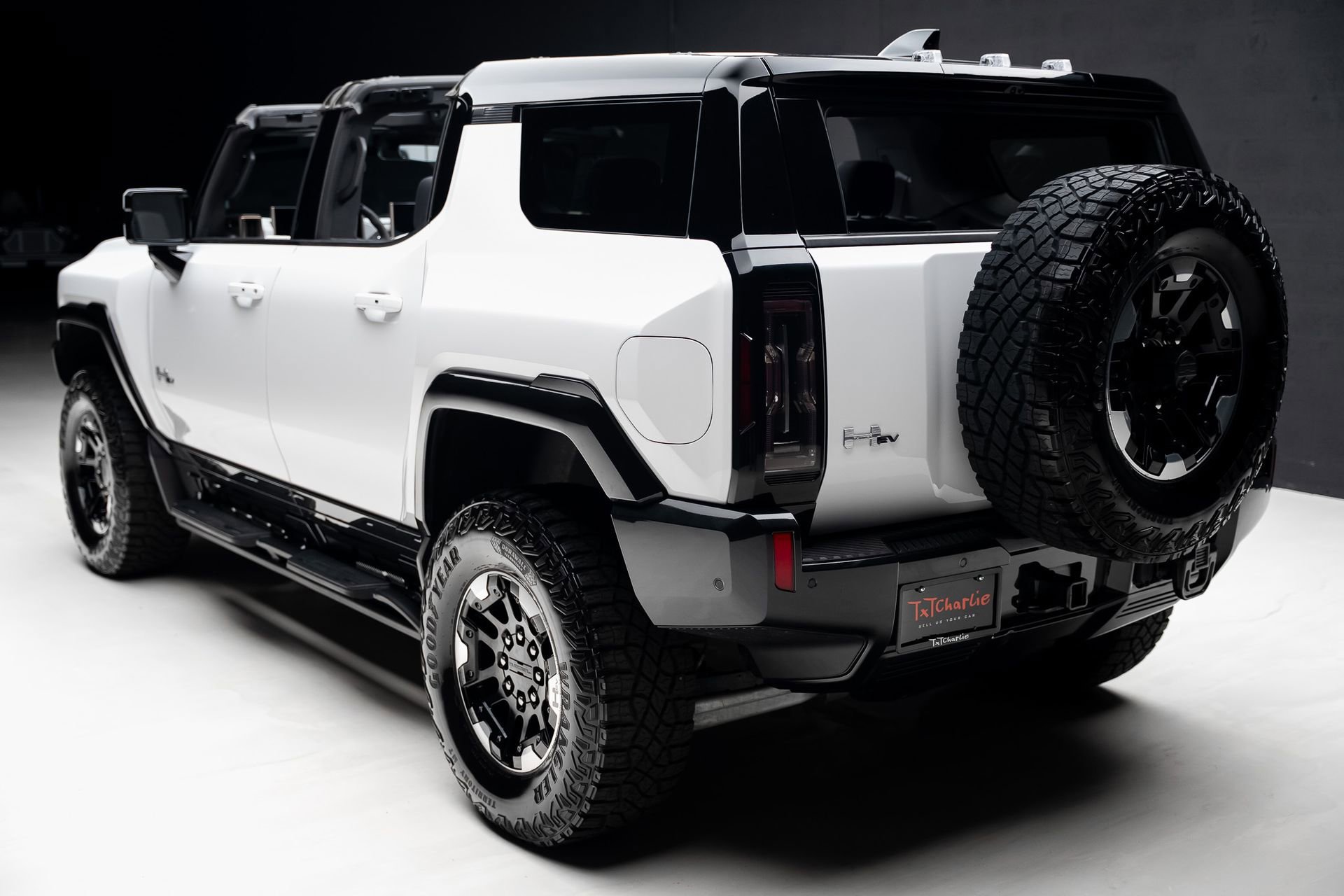 Used 2024 GMC Hummer EV 2X w/ Extreme Off-Road Package image 27