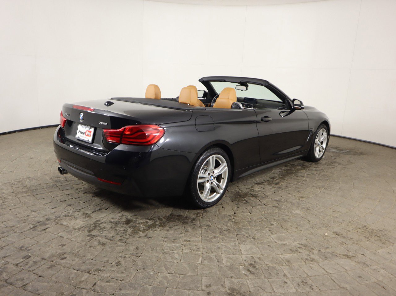 Used 2019 BMW 430i xDrive 430i xDrive Convertible w/ M Sport Package image 9