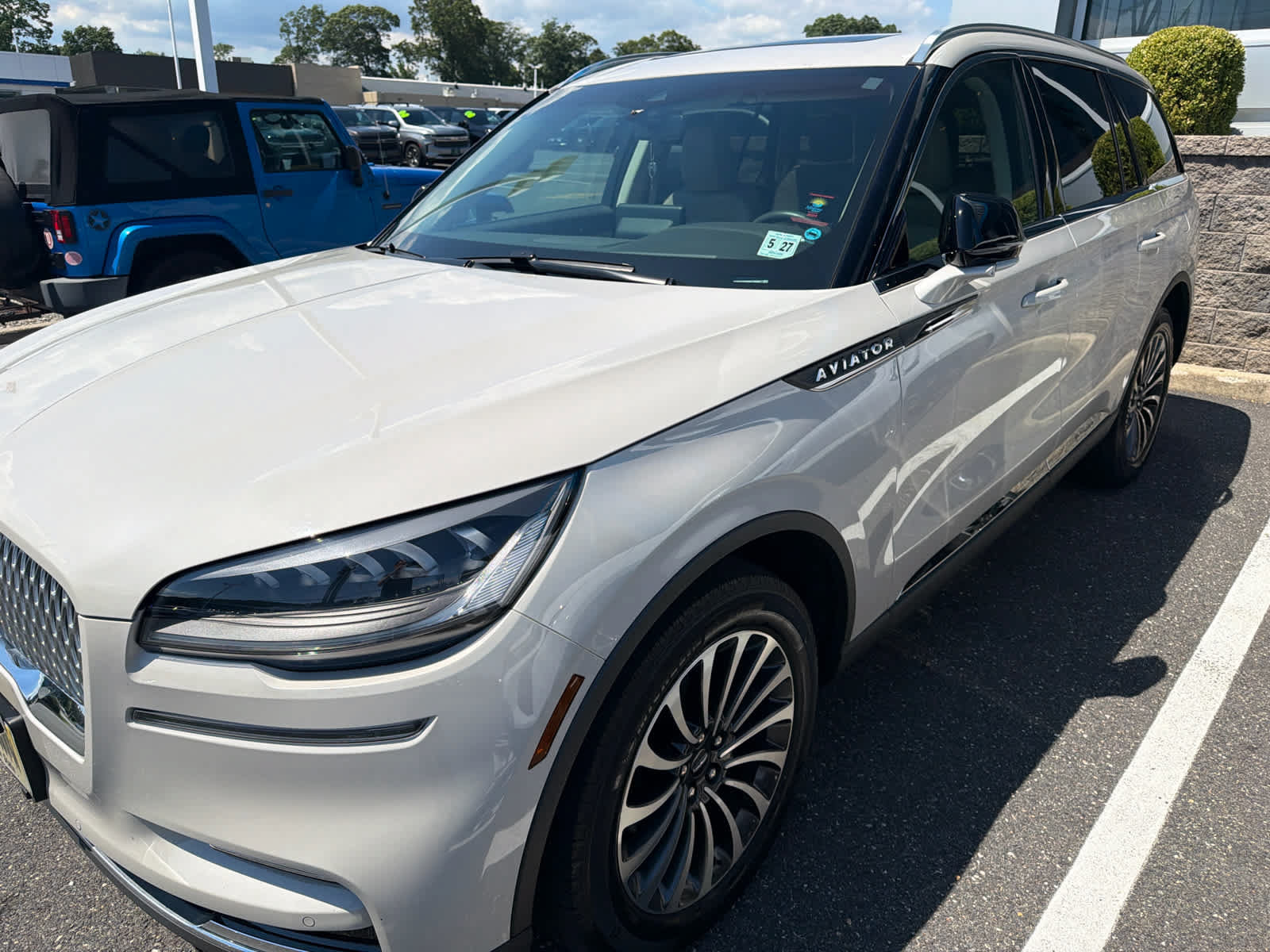 Used 2022 Lincoln Aviator AWD w/ Premium Package image 6