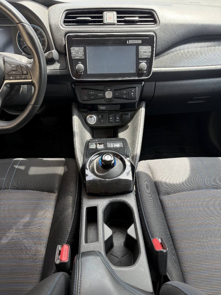 Used 2018 Nissan Leaf SV w/ SV All Weather Package FWD image 9