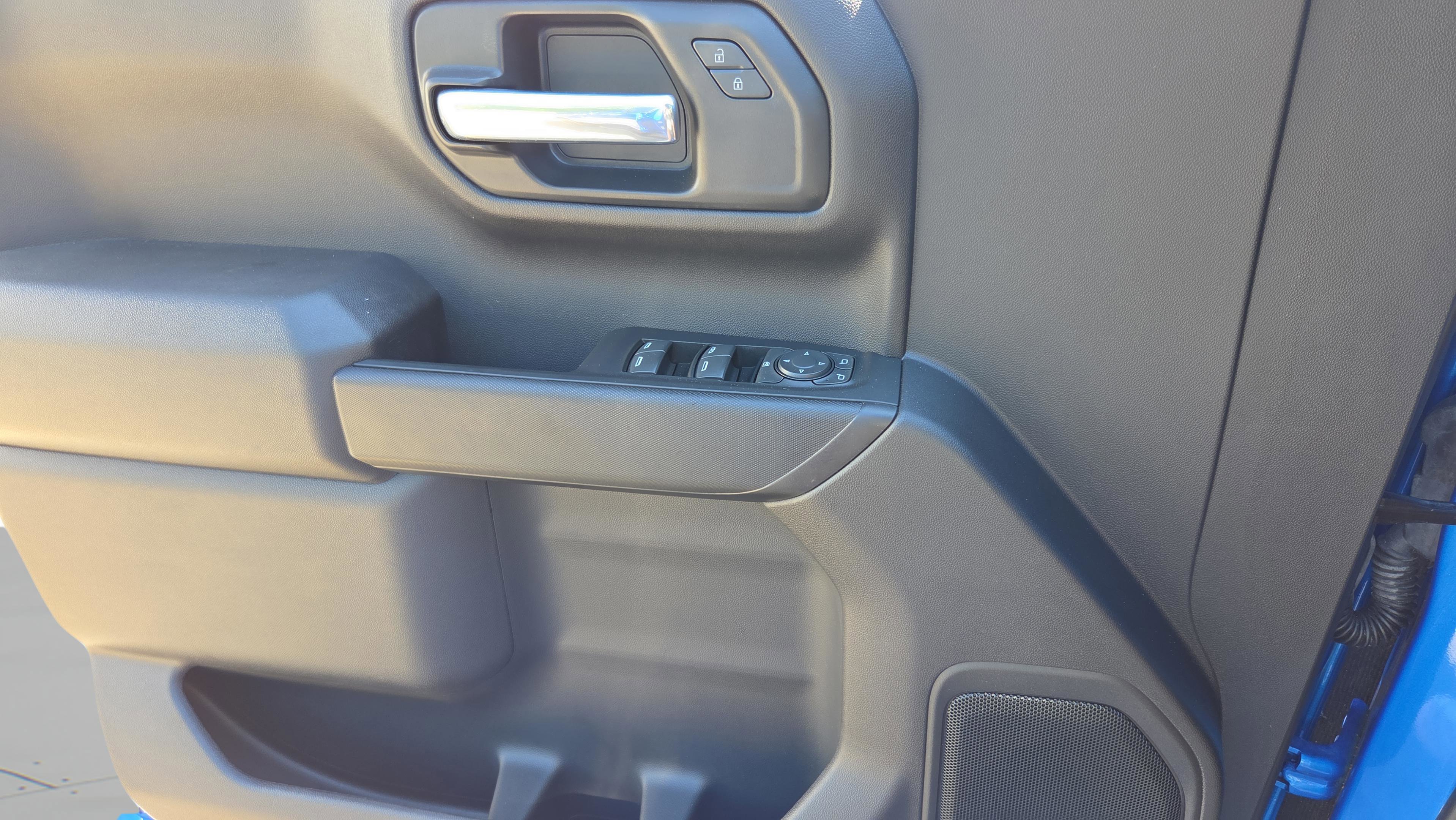 Certified 2026 Chevrolet Silverado 1500 Custom w/ Turbomax Blackout Package image 27