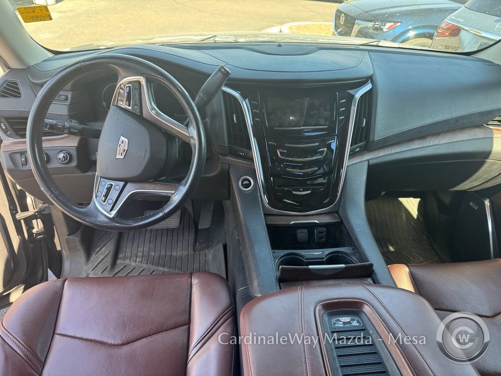 Used 2019 Cadillac Escalade ESV Luxury AWD/4WD image 11