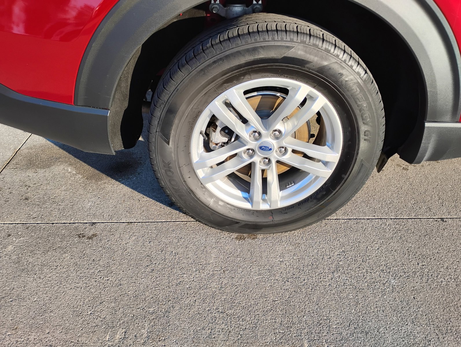 Used 2022 Ford Explorer XLT w/ Equipment Group 202A image 26