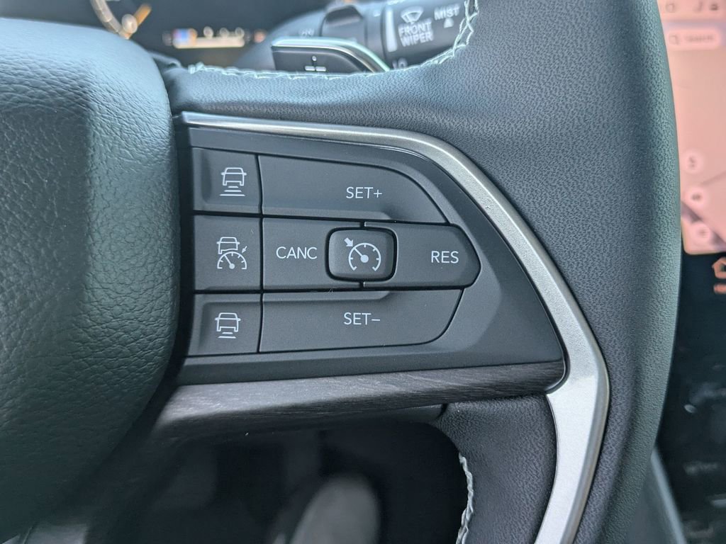 New 2025 Jeep Grand Cherokee L Limited w/ Luxury Tech Group II image 21