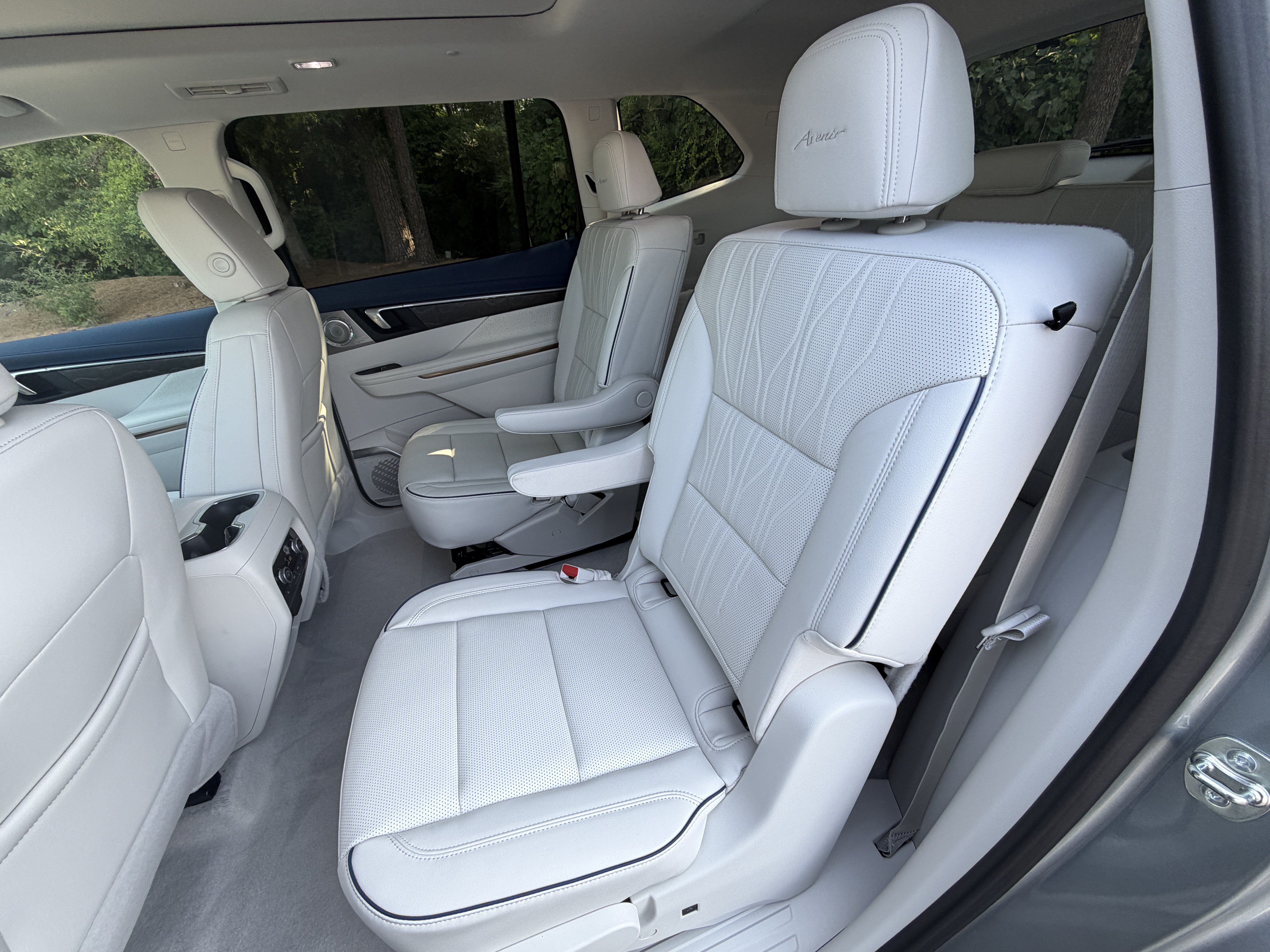 New 2026 Buick Enclave Avenir w/ Super Cruise Package FWD image 19