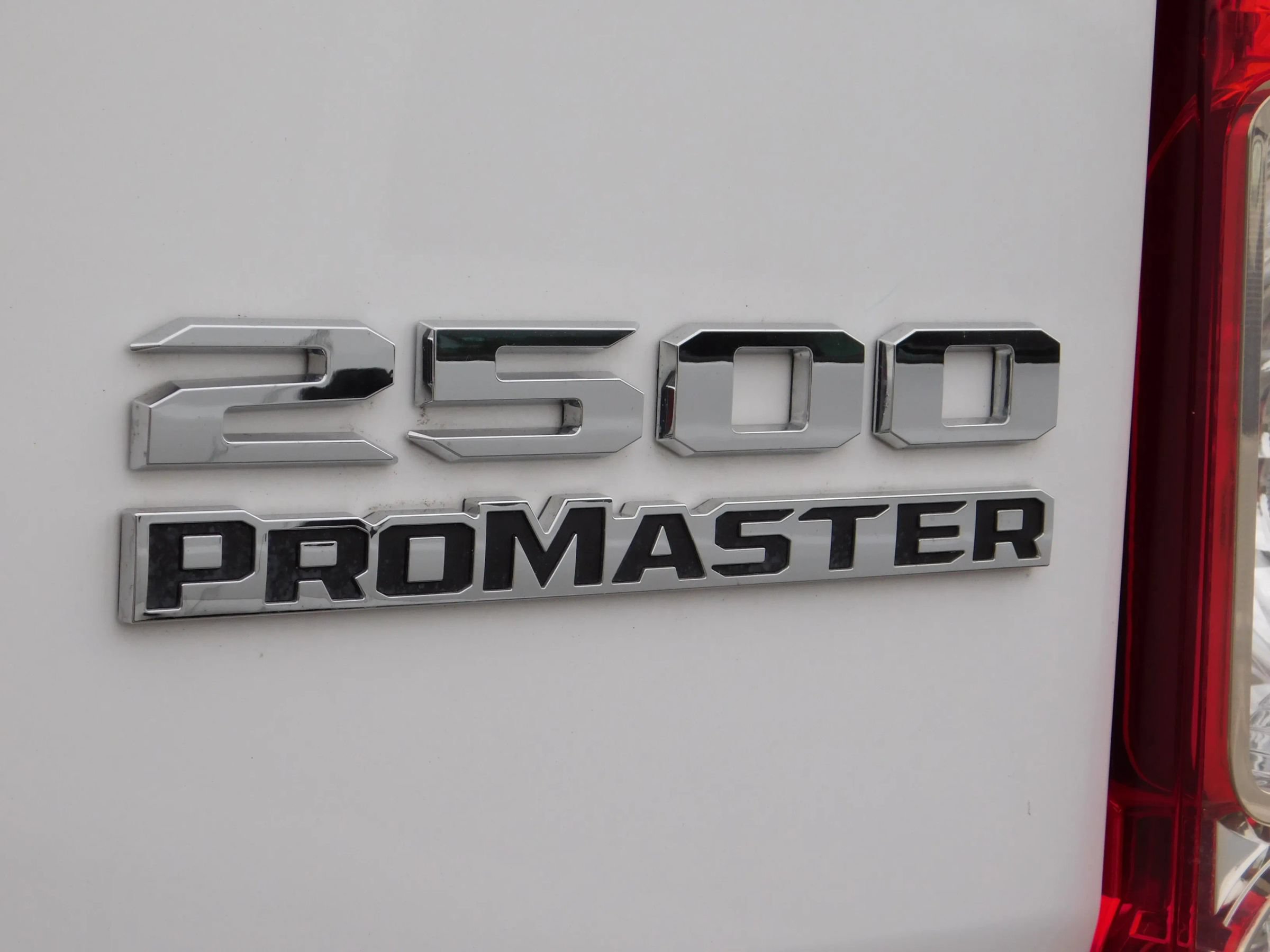 Used 2025 RAM ProMaster 2500 w/ U-Haul Equipment Group FWD image 6