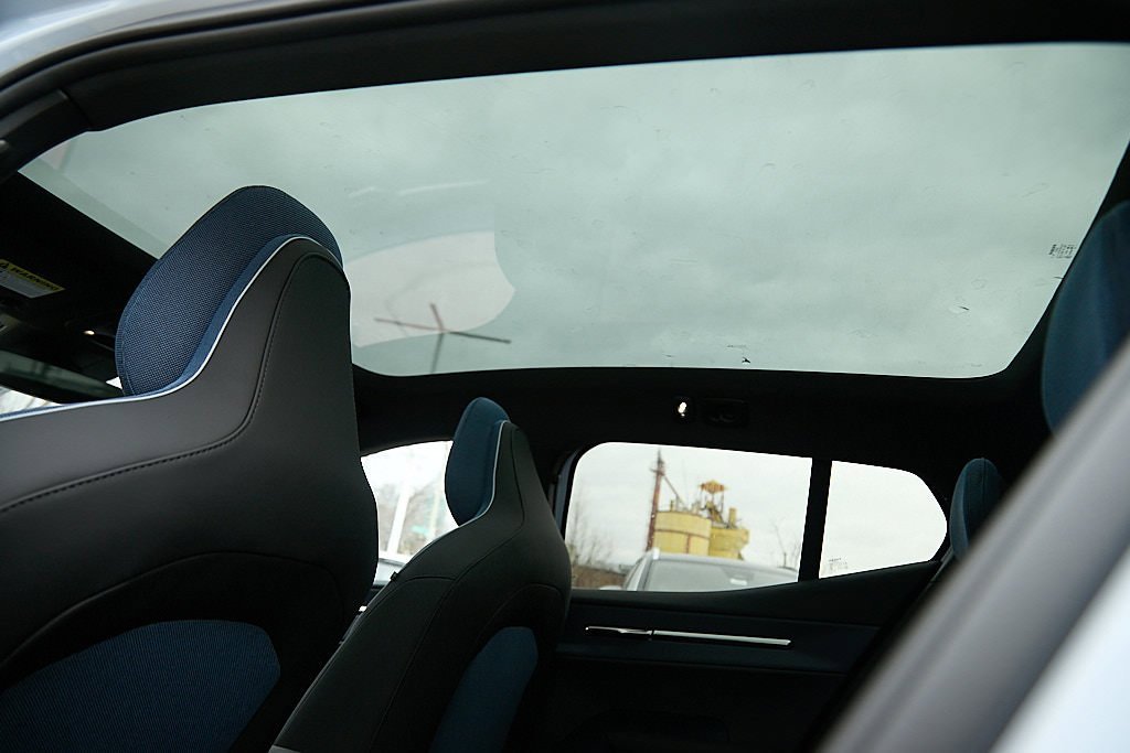 New 2026 Volvo EX30 Cross Country Ultra image 21