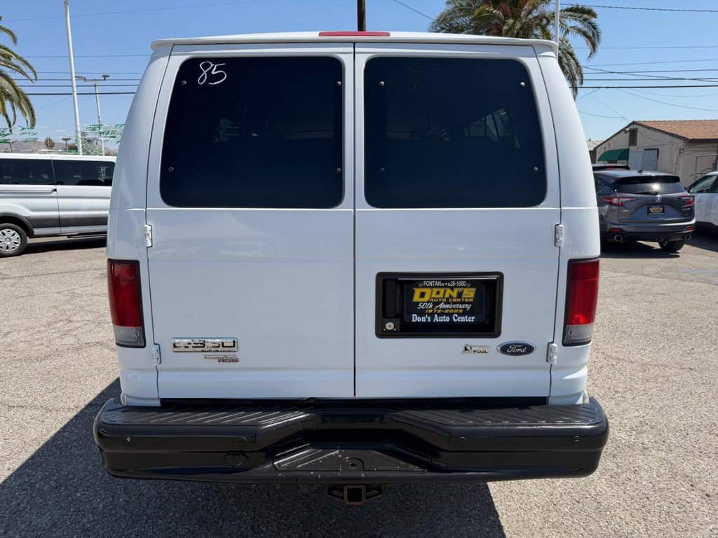 Used 2009 Ford E-350 and Econoline 350 Extended Wagon Super Duty RWD image 7