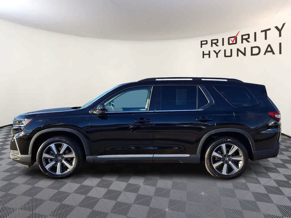 Used 2025 Honda Pilot Elite image 7