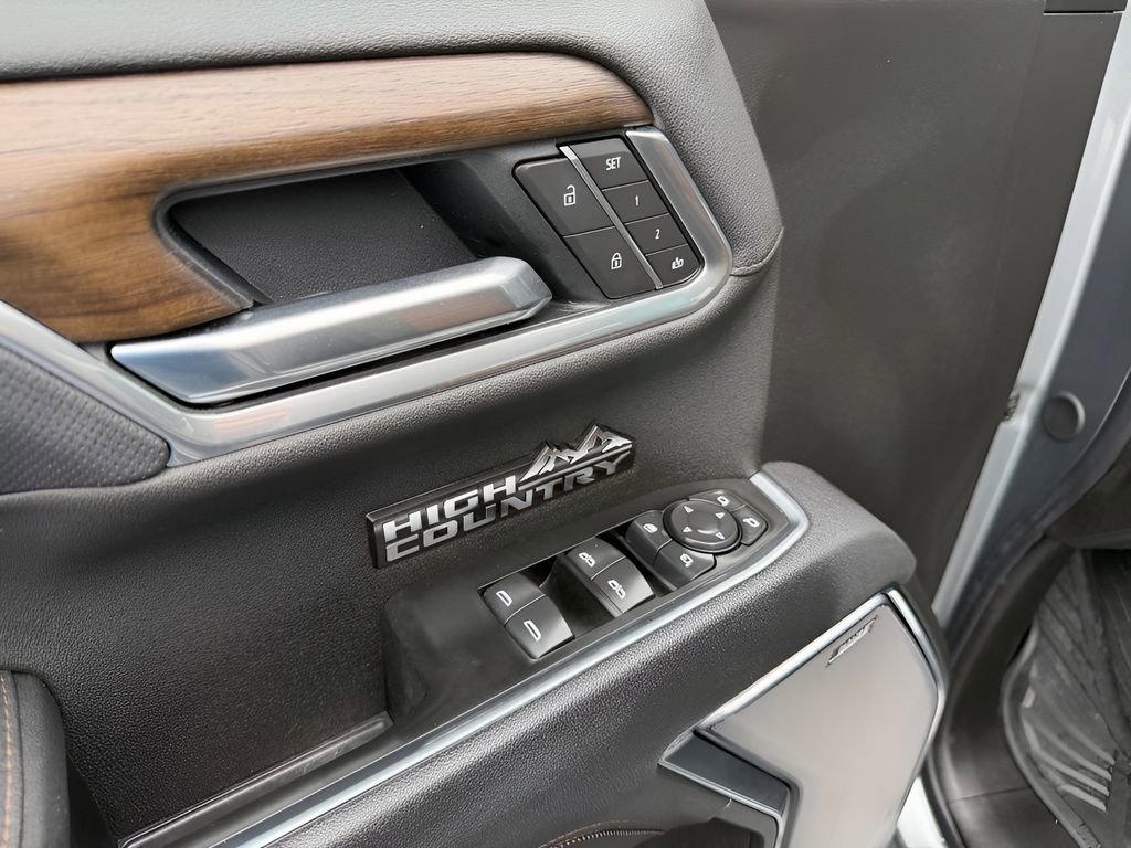 Used 2026 Chevrolet Silverado 1500 High Country w/ Technology Package image 25
