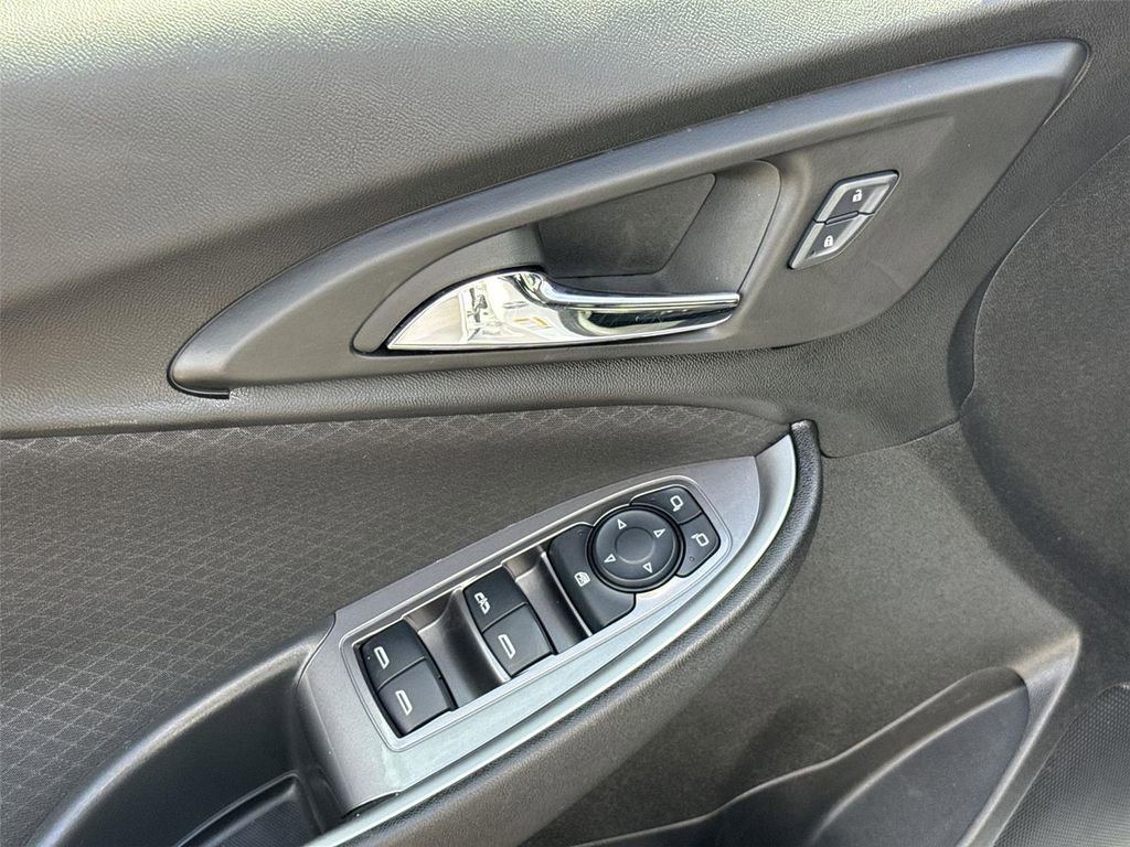 Used 2025 Chevrolet Malibu LT FWD image 21