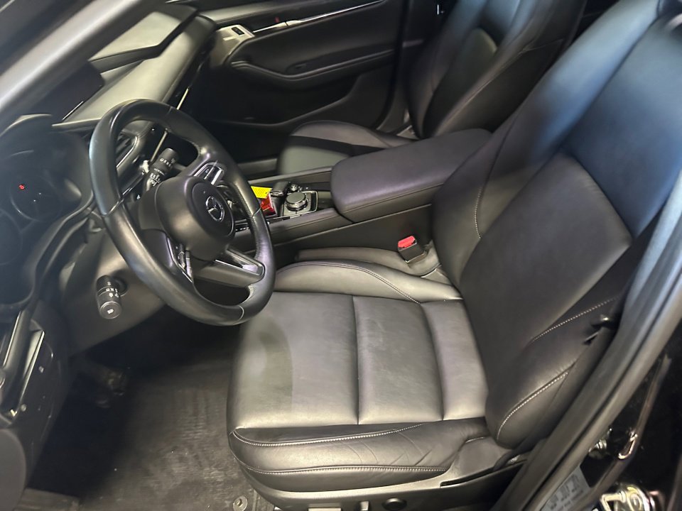 Used 2019 MAZDA MAZDA3 Hatchback w/ Preferred Package image 33