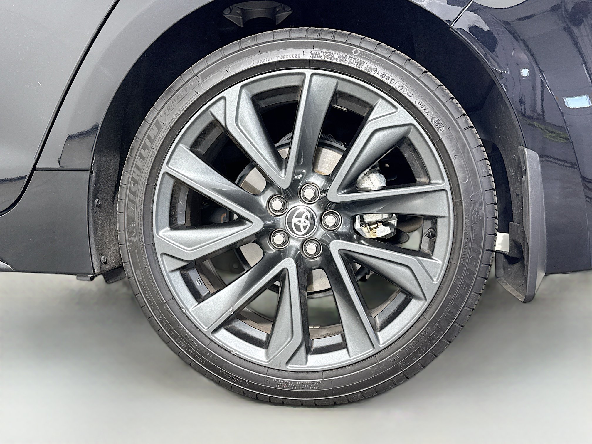 Certified 2025 Toyota Corolla XSE FWD image 33