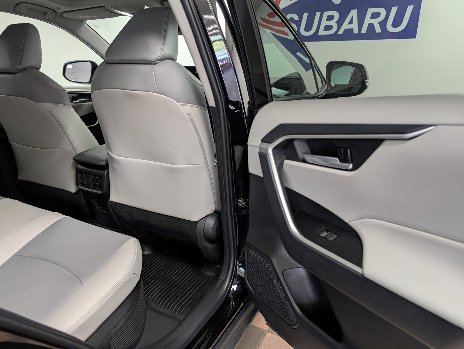 Used 2024 Toyota RAV4 XLE Premium w/ Weather Package image 28