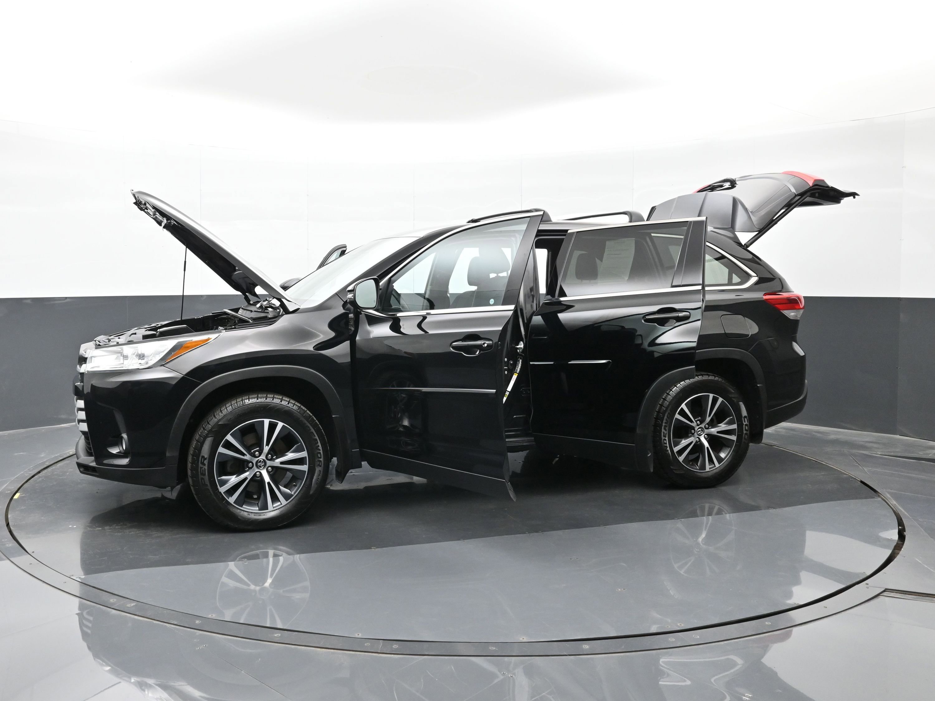 Used 2019 Toyota Highlander Plus image 48