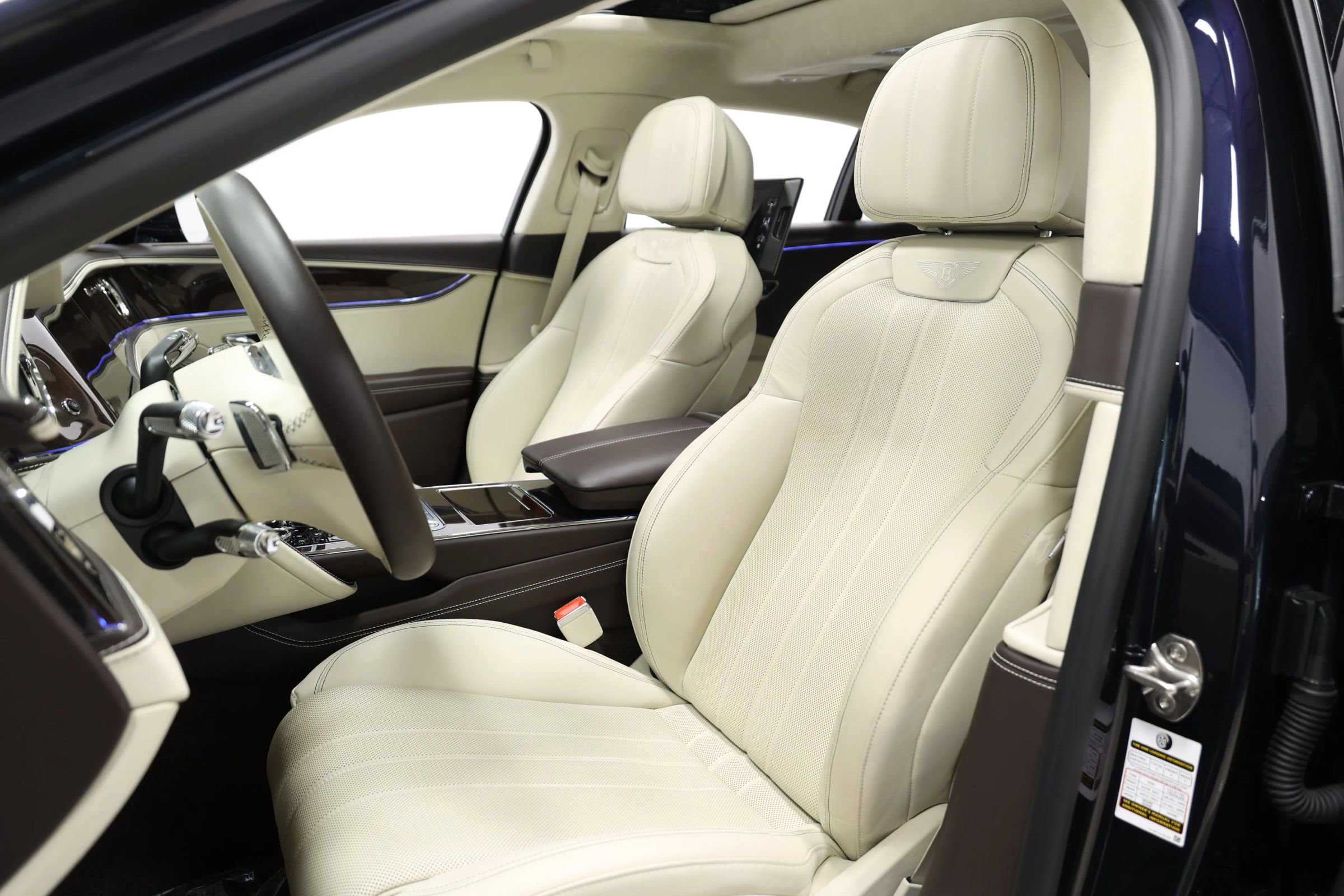 Used 2020 Bentley Flying Spur W12 AWD/4WD image 19