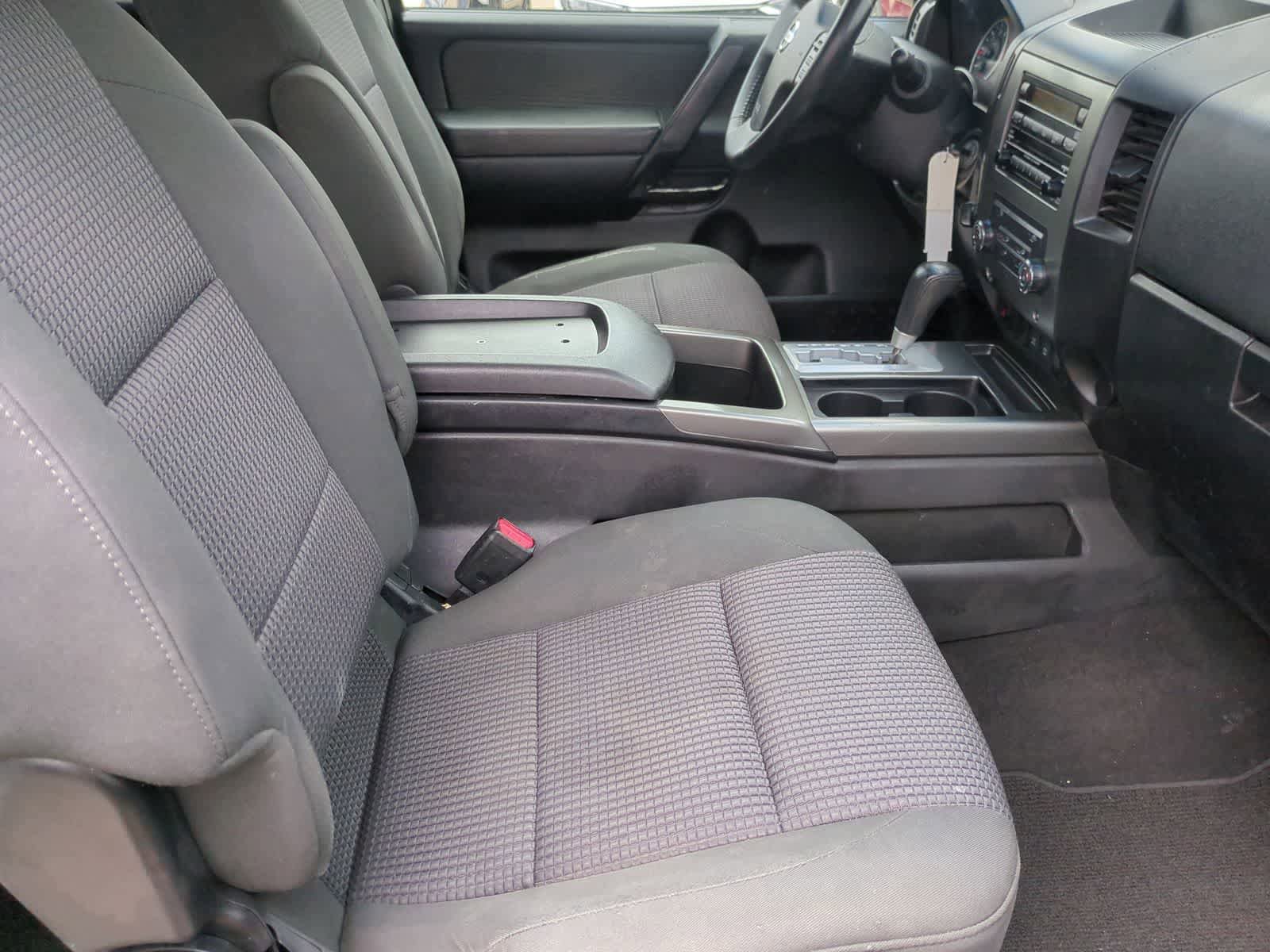 Used 2011 Nissan Titan SV w/ SV Value Truck Pkg AWD/4WD image 21