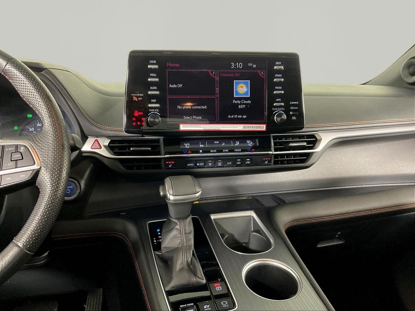 Used 2022 Toyota Sienna XSE w/ XSE Plus Package AWD/4WD image 9