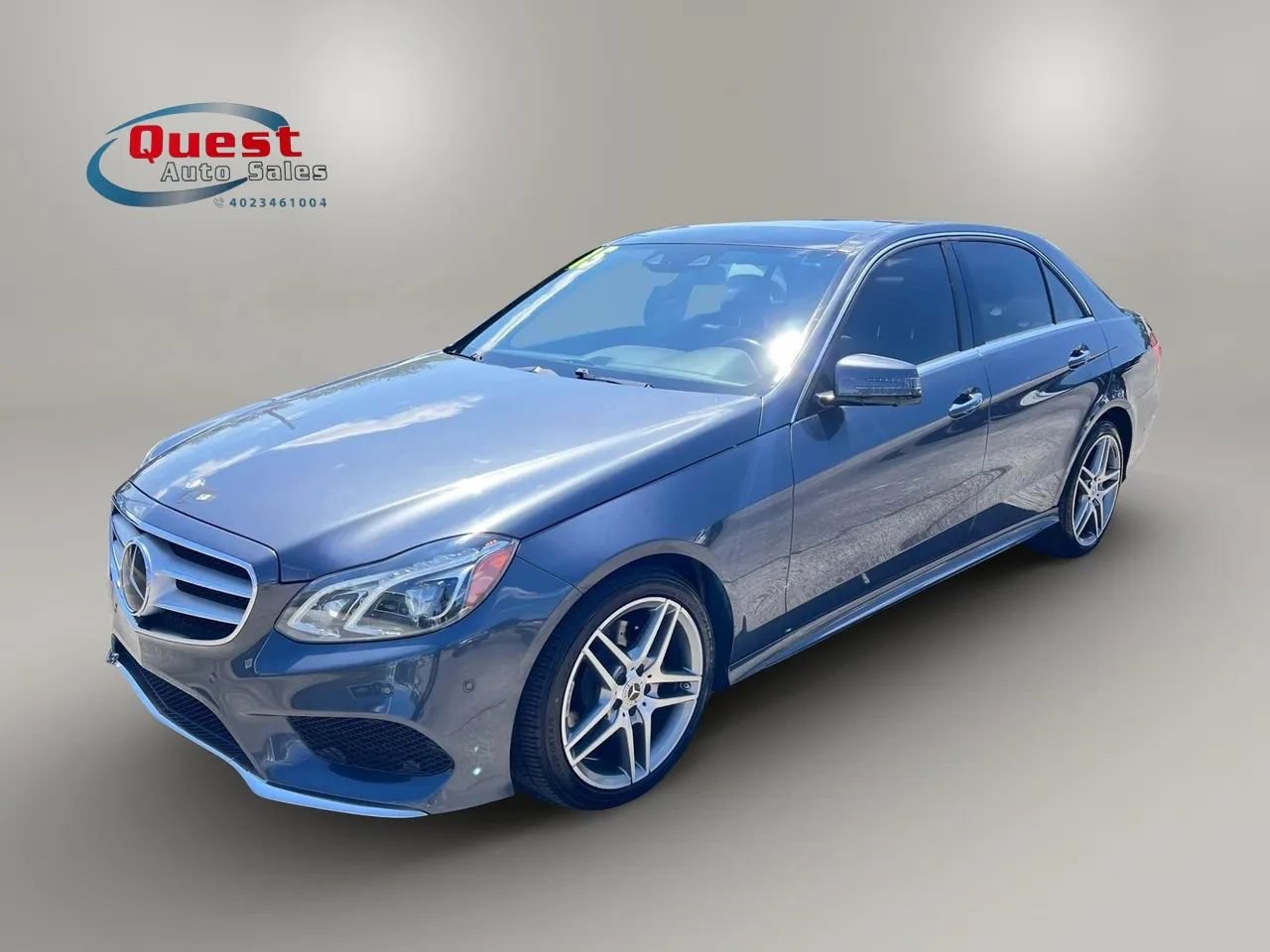 Used 2015 Mercedes-Benz E 400 Sedan w/ Driver Assistance Package image 9