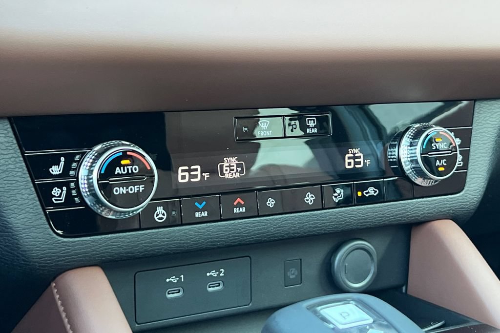 New 2026 Mitsubishi Outlander SEL FWD image 23