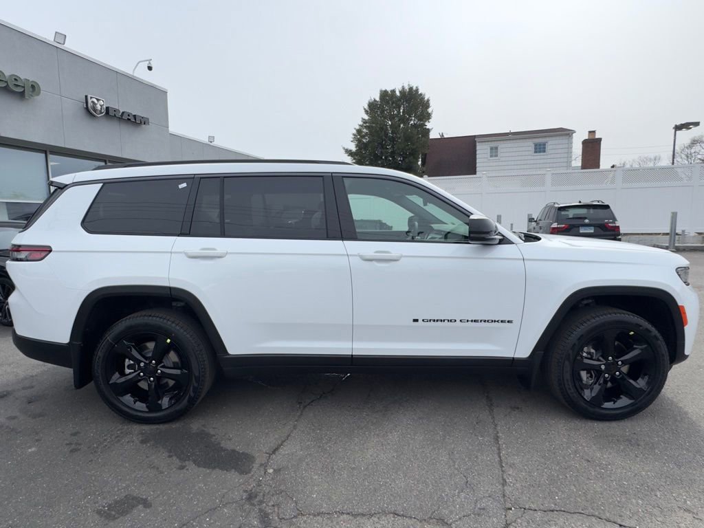 New 2026 Jeep Grand Cherokee L Limited w/ Limited Altitude Package image 8