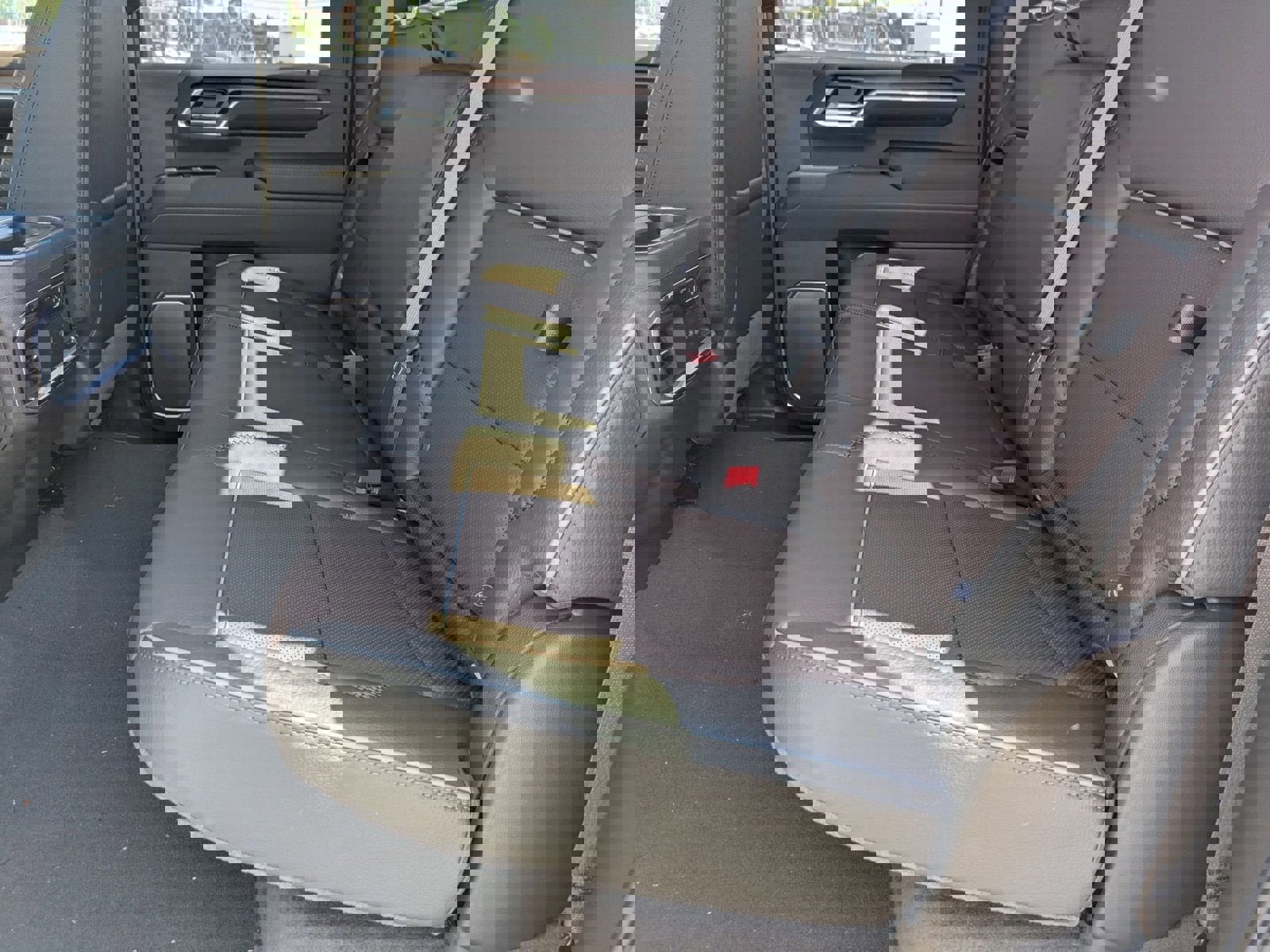 New 2025 GMC Sierra 2500 Denali w/ Denali Reserve Package image 25