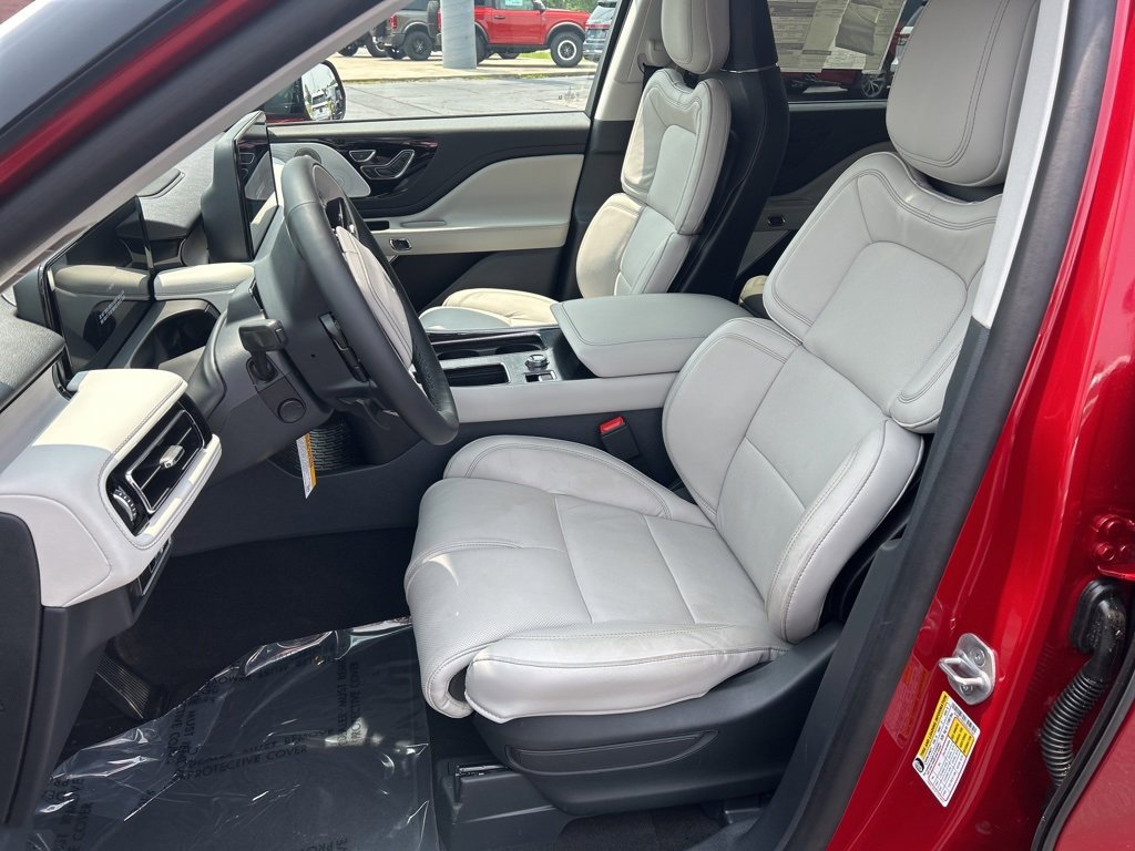New 2025 Lincoln Aviator Reserve w/ Equipment Group 201A image 11